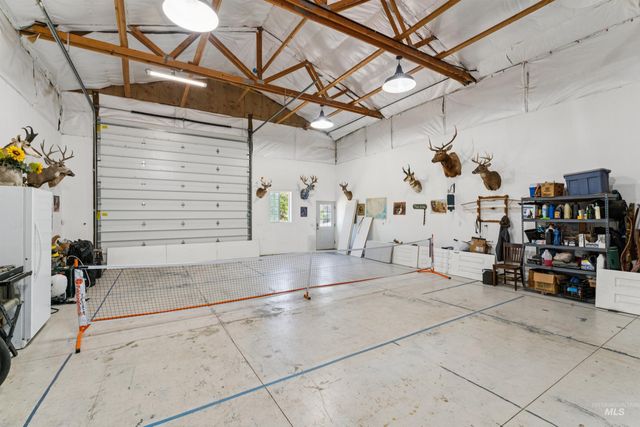 7305 Mustang Ln, Emmett, ID 83617