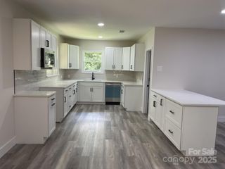 709 Claremont Road, Charlotte, NC 28214