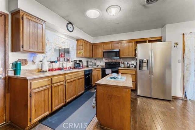 54 Moms, Oroville, CA 95965