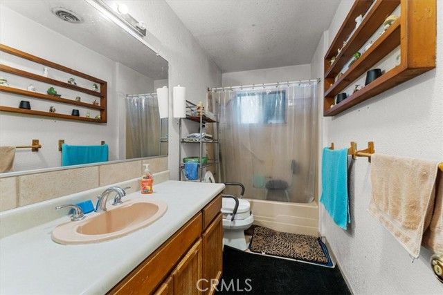 54 Moms, Oroville, CA 95965