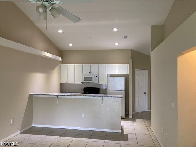 429 SE 24th AVE, Cape Coral, FL 33990