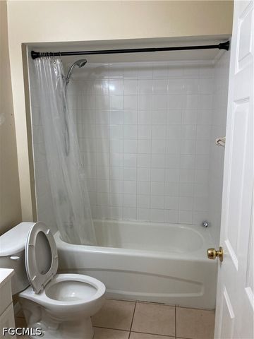 429 SE 24th AVE, Cape Coral, FL 33990