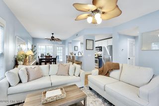 2310 Wrightsville Avenue Apt 112, Wilmington, NC 28403