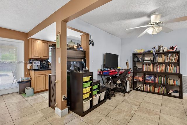 8505 NW 29th Dr, Coral Springs, FL 33065