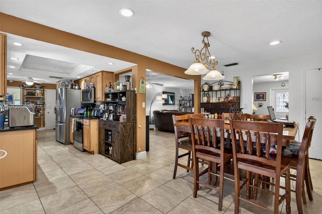 8505 NW 29th Dr, Coral Springs, FL 33065