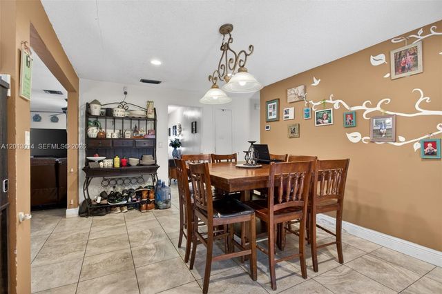 8505 NW 29th Dr, Coral Springs, FL 33065