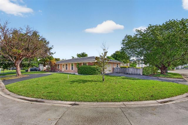 8505 NW 29th Dr, Coral Springs, FL 33065