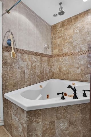 8505 NW 29th Dr, Coral Springs, FL 33065