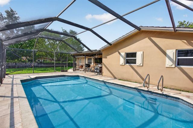 8505 NW 29th Dr, Coral Springs, FL 33065
