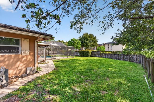 8505 NW 29th Dr, Coral Springs, FL 33065