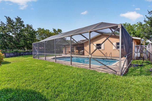8505 NW 29th Dr, Coral Springs, FL 33065