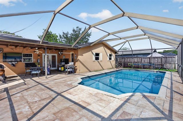 8505 NW 29th Dr, Coral Springs, FL 33065