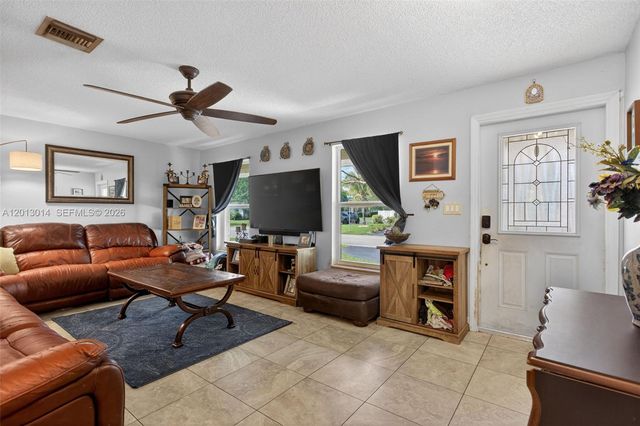 8505 NW 29th Dr, Coral Springs, FL 33065