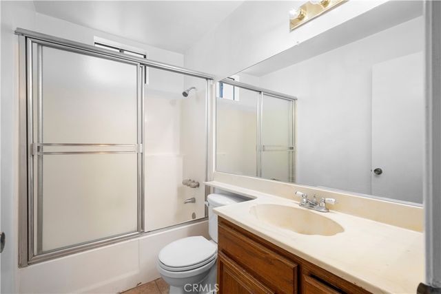 1004 E Garfield 3, Glendale, CA 91205
