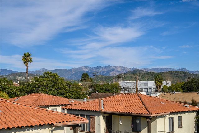 1004 E Garfield 3, Glendale, CA 91205