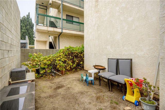 1004 E Garfield 3, Glendale, CA 91205