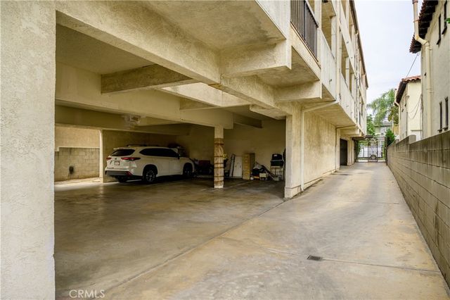 1004 E Garfield 3, Glendale, CA 91205