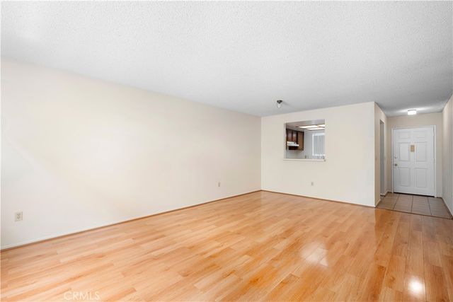 1004 E Garfield 3, Glendale, CA 91205