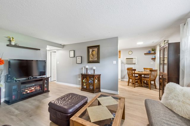 9420 Kelvin Lane G-3272, Schiller Park, IL 60176