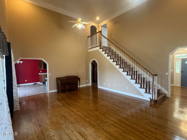 233 Brown Circle, Blountville, TN 37617