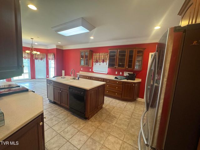 233 Brown Circle, Blountville, TN 37617