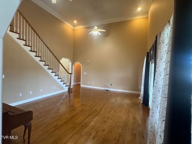 233 Brown Circle, Blountville, TN 37617