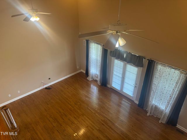 233 Brown Circle, Blountville, TN 37617