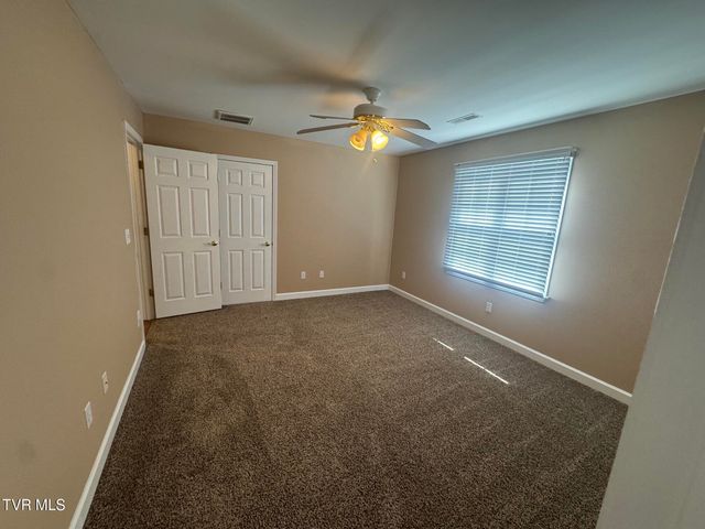 233 Brown Circle, Blountville, TN 37617