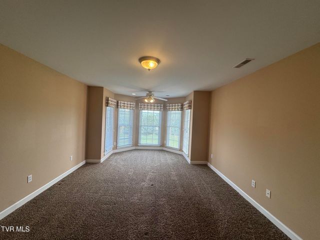 233 Brown Circle, Blountville, TN 37617