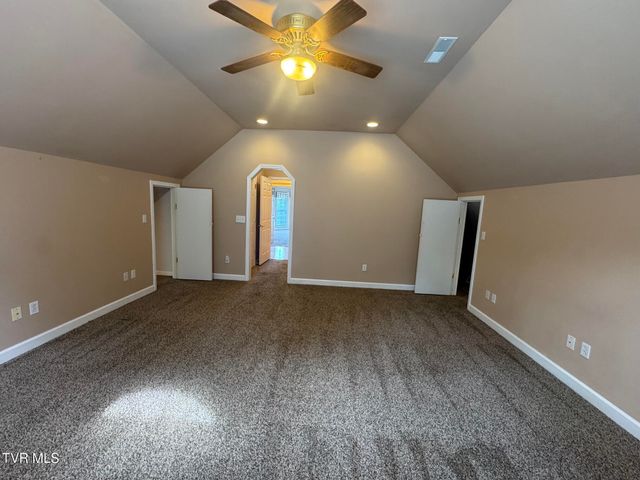 233 Brown Circle, Blountville, TN 37617