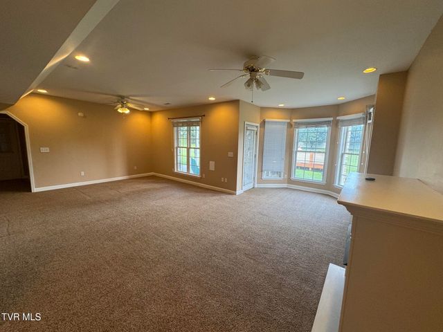 233 Brown Circle, Blountville, TN 37617
