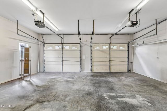 233 Brown Circle, Blountville, TN 37617