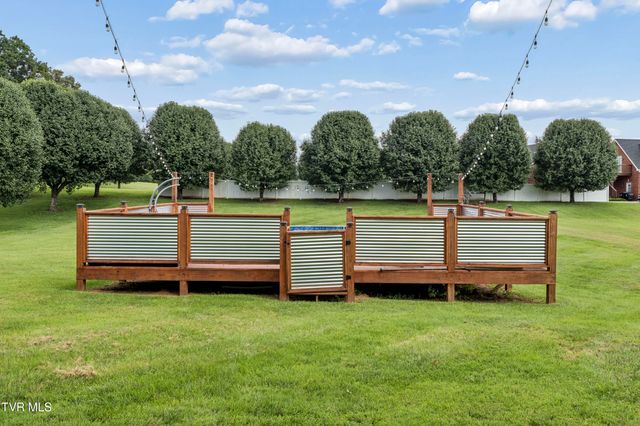 233 Brown Circle, Blountville, TN 37617