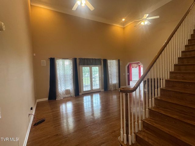 233 Brown Circle, Blountville, TN 37617