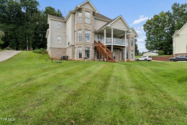 233 Brown Circle, Blountville, TN 37617