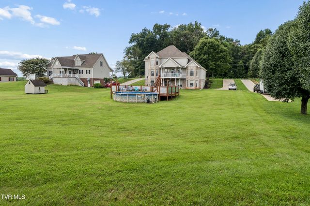 233 Brown Circle, Blountville, TN 37617
