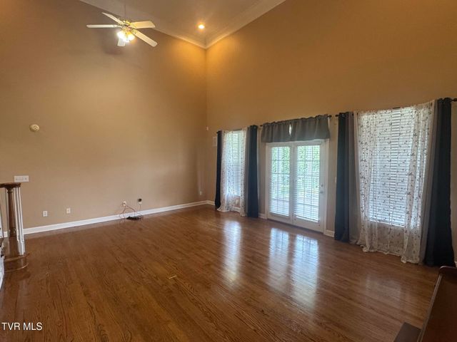 233 Brown Circle, Blountville, TN 37617