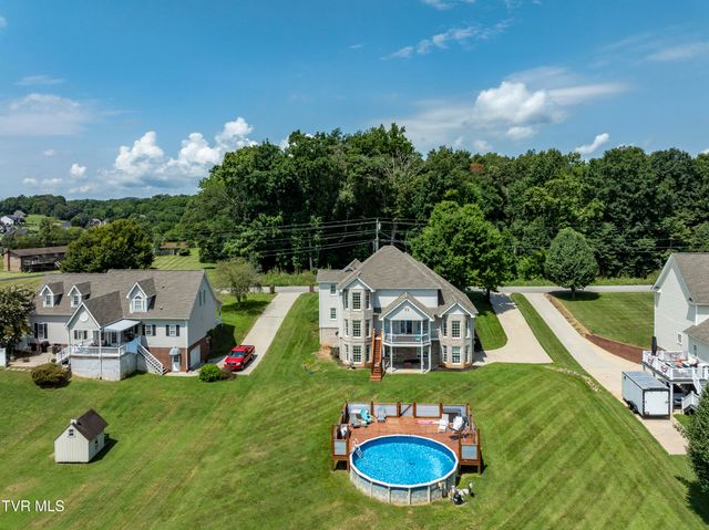 233 Brown Circle, Blountville, TN 37617