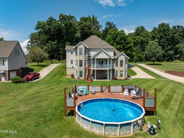 233 Brown Circle, Blountville, TN 37617