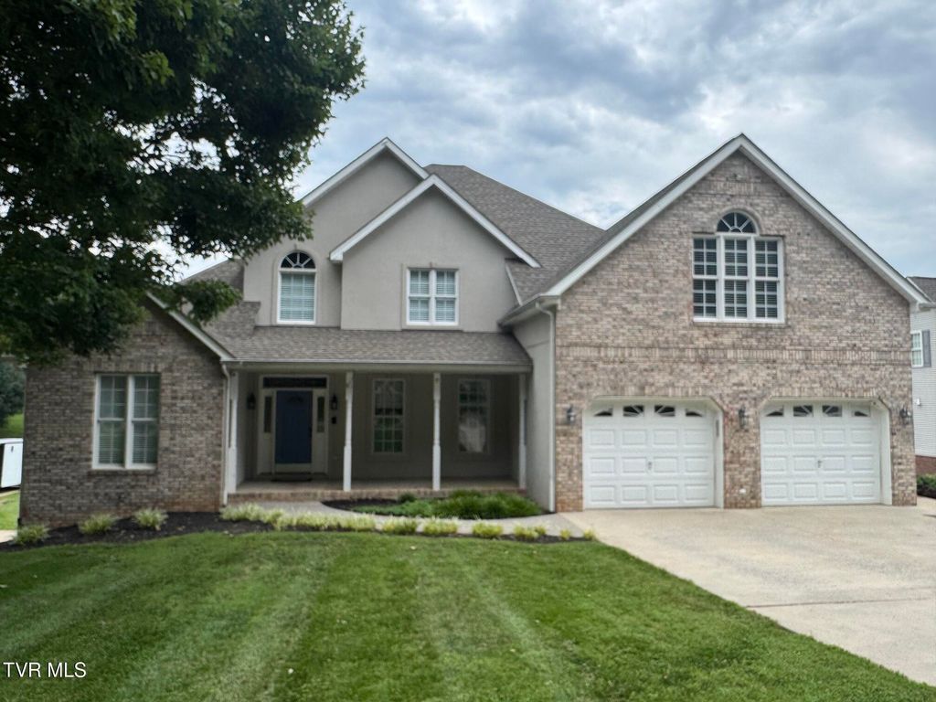 233 Brown Circle, Blountville, TN 37617