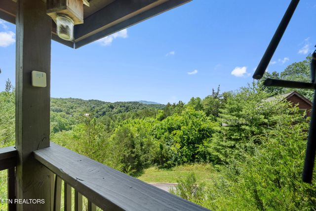 2028 Eagle Feather Drive, Sevierville, TN 37876