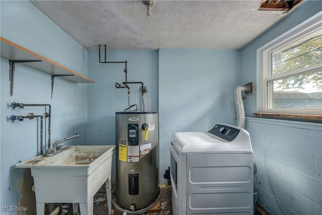 2007 W 41st Street, Lorain, OH 44053