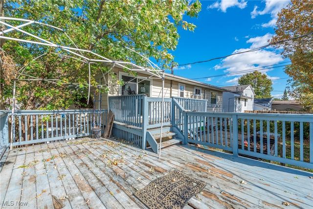 2007 W 41st Street, Lorain, OH 44053