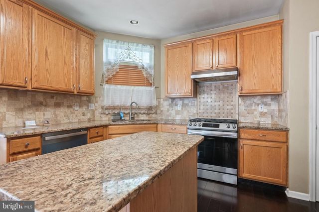 929 N YORK DR, Downingtown, PA 19335