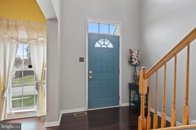 929 N YORK DR, Downingtown, PA 19335