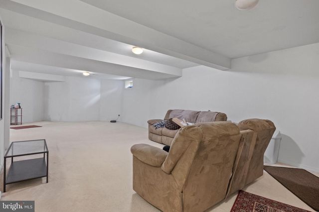 929 N YORK DR, Downingtown, PA 19335
