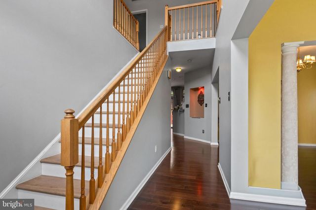 929 N YORK DR, Downingtown, PA 19335