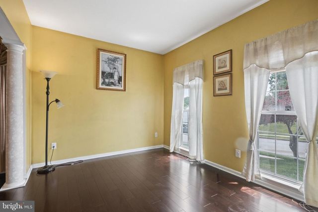 929 N YORK DR, Downingtown, PA 19335