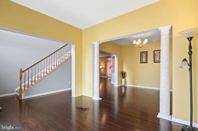 929 N YORK DR, Downingtown, PA 19335