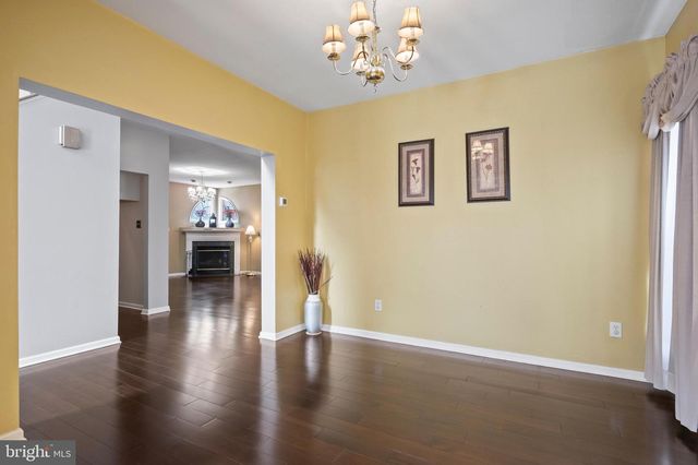 929 N YORK DR, Downingtown, PA 19335